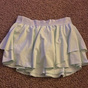 Lululemon court rival skirt